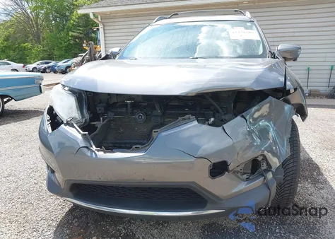 2016 Nissan Rogue Sv z USA, uszkodzony, nr VIN 5N1AT2MVXGC883302